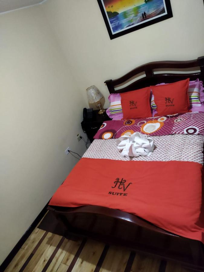 HOTEL VELANEZ SUITE Riobamba Extérieur photo