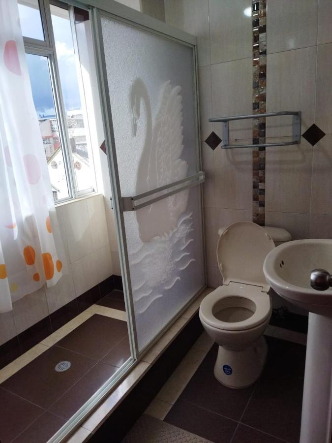 HOTEL VELANEZ SUITE Riobamba Extérieur photo