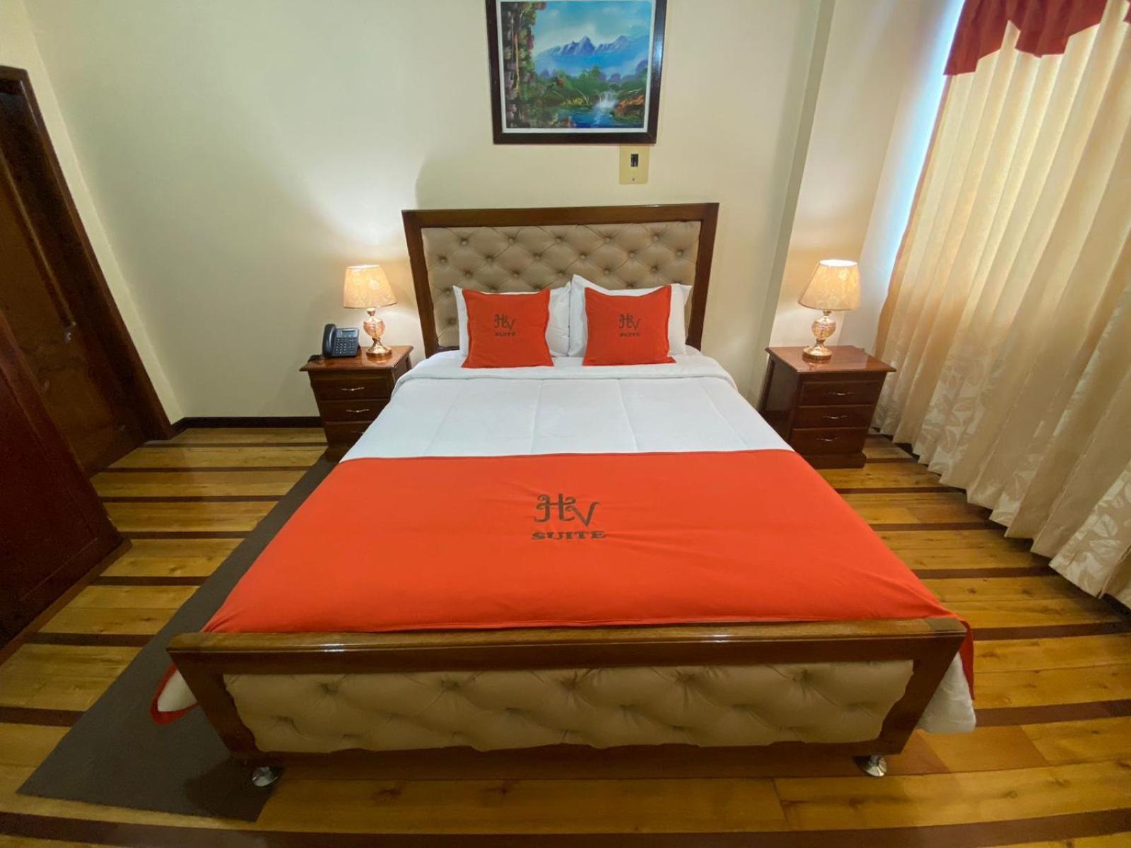 HOTEL VELANEZ SUITE Riobamba Extérieur photo